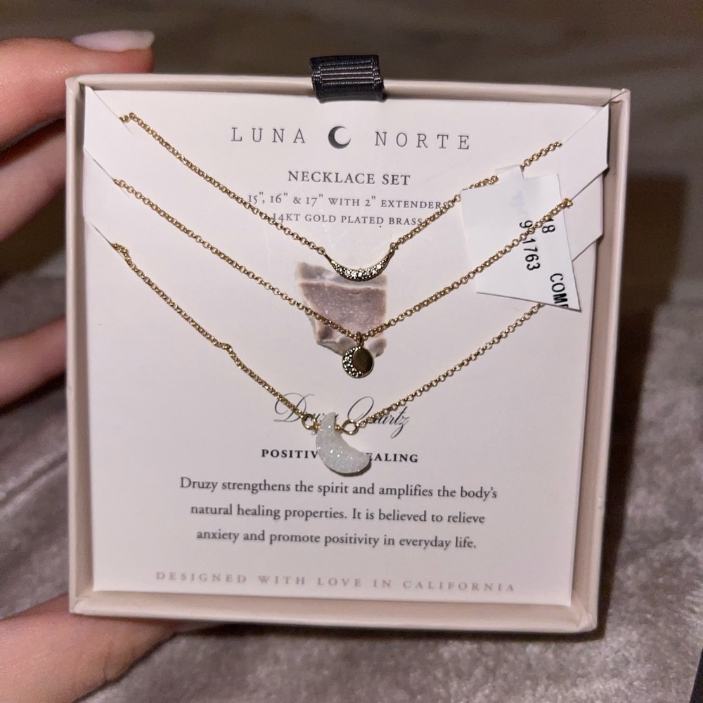 Luna Norte Necklace Set